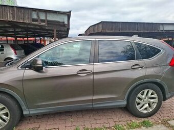 Predam Hondu CRV r.v 2015