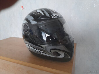 moto helma S