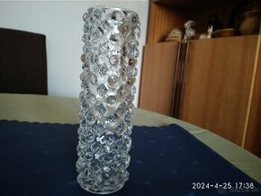 Zpět na výpis Retro váza, lisované sklo, návrh P. Pánek - 1