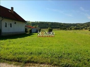 Stavebný pozemok 18 árov - v obci Ľubiša, 10 km od Humenného