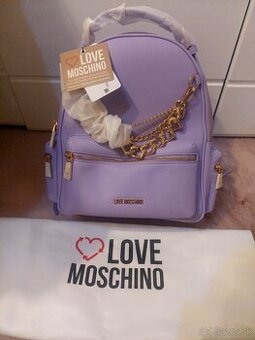 Love Moschino