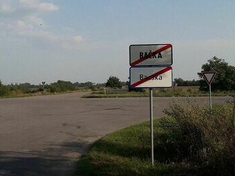 Veľký stavebný pozemok 3501 m2, Bačka