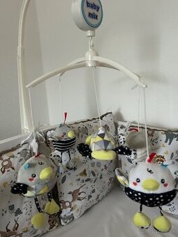 Kolotoč nad postieľku BABY MIX - sliepočky