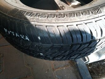 Bridgestone dueler 215/65 R16