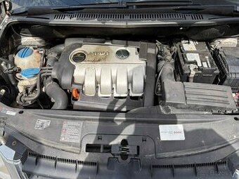 Volkswagen Touran 2.0 TDI, 77 kW, r.v. 2006, automat – Žilin