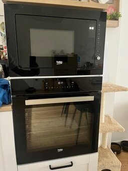 Rura + mikrovlnka Beko