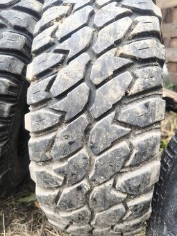 235/75 R15 SUV pneu  M+S