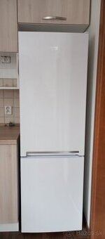 Chladnička s mrazničkou