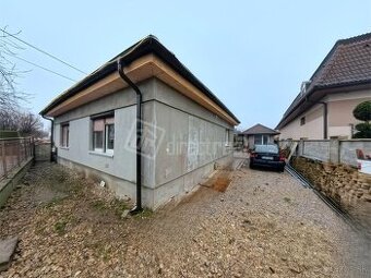 4-izbový rodinný dom po rekonštrukcii s veľkým pozem…