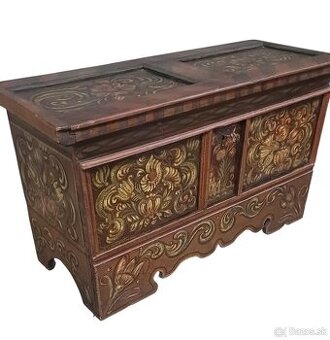 Staroẓ̌itná truhlica - 1