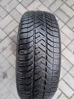1ks zimná 205/55R16 Pirelli