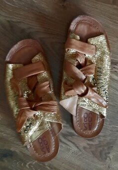 Kožené šĺapky A.S.98 vel.39