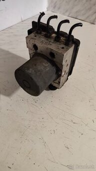 Jednotka ABS Audi A4 B8