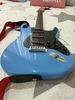 Predam gitaru Fender