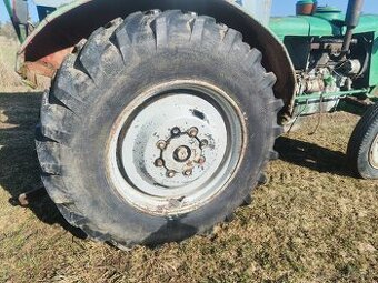 Kolesá Zetor super 50 16.9 / 30