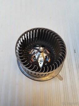 Vnútorný ventilátor kúrenia do palubnej dosky vw golf 6
