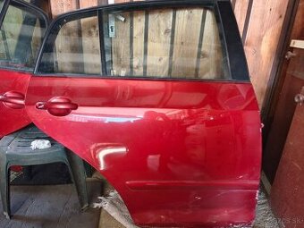 Predám pravé zadné dvere golf plus
