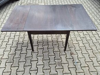 Predám stôl Masív 1954r.v na stitku