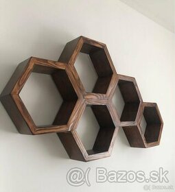 Hexagonová polica