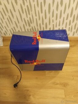 Predám malú Red Bull chladničku