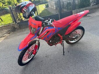 Cross 250