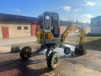 Ponúkam na predaj kráčajúci bager Menzi Muck A20