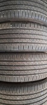 Predám 4ks pekné letné 235/55r18-104V Continental