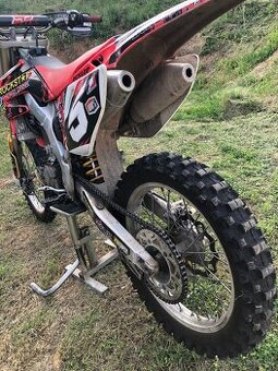 Honda CRF 250 ( nepojazdná )
