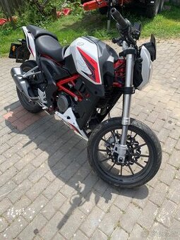 Benelli BN 251