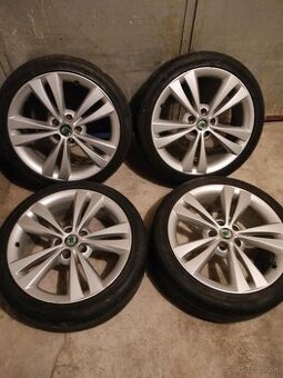 4ks alu disky orig. Škoda 5x112 R18 pneu 225/40 r18