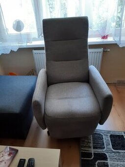 Otáčacie polohovateľné kreslo