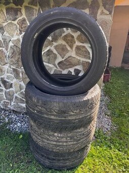 Predám Dunlop letné pneumatiky 235/45 r17