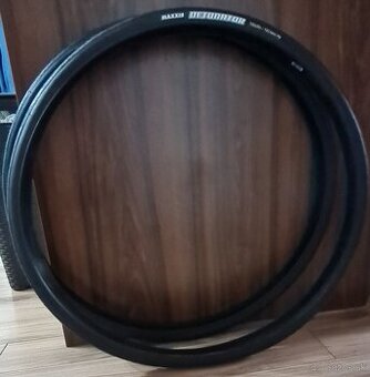 Plášte Maxxis Detonator 700x32C