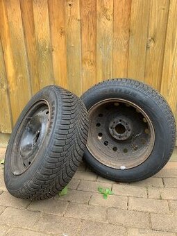 Nové zimné pneu 185/65 r15 z citroena