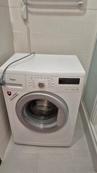 Pracka whirpool