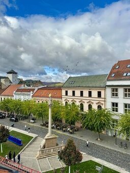 Prenájom 3-izb mezonet v hist.centre TN - Mierové nám.