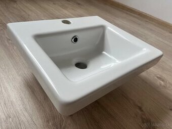 Nové umývadlo 35x40