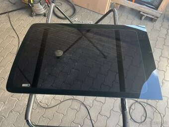 bočné sklo vw transporter t5 T6 pravé zadné krátka verzia