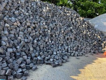 Predám dlažobné čadičové kocky