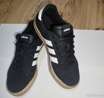 Adidas tenisky – veľkosť 42 – ako nové