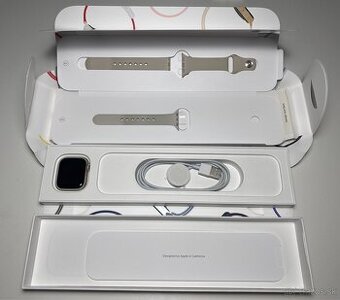 Apple Watch 8, batéria 97%