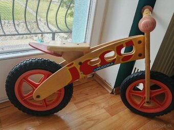 Drevené odrážadlo Hudora