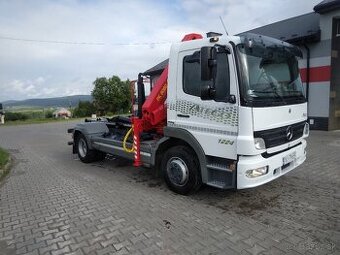 Mercedes Benz atego hakovy nakładac + ruka