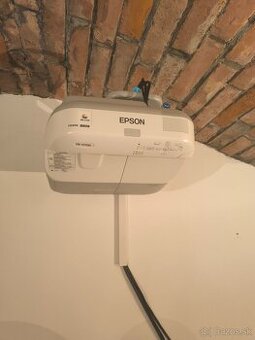 Projektor Epson EB-475 Wi