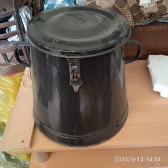 Predám gelatu na masť a dva 20L hrnce