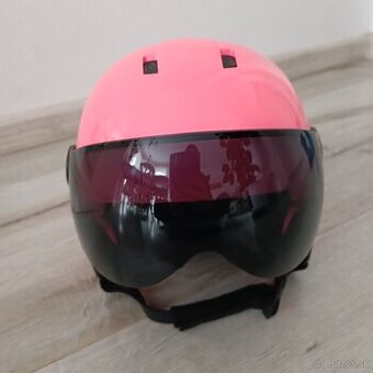 Detská lyžiarska prilba s priezorom S 53-56 cm