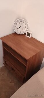 Skrinka pod televizor