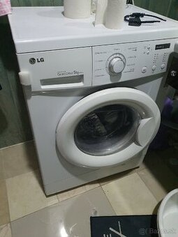 Automatická práčka LG Direct Drive 5kg - TOP stav