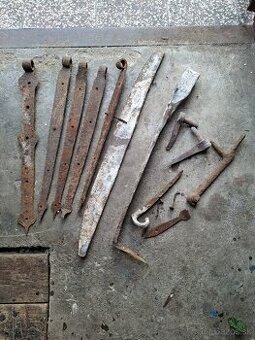 Starožitné pánty, závesy ručne kované