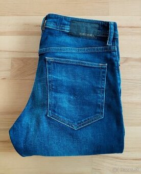 Diesel tmavomodré reg slim fit